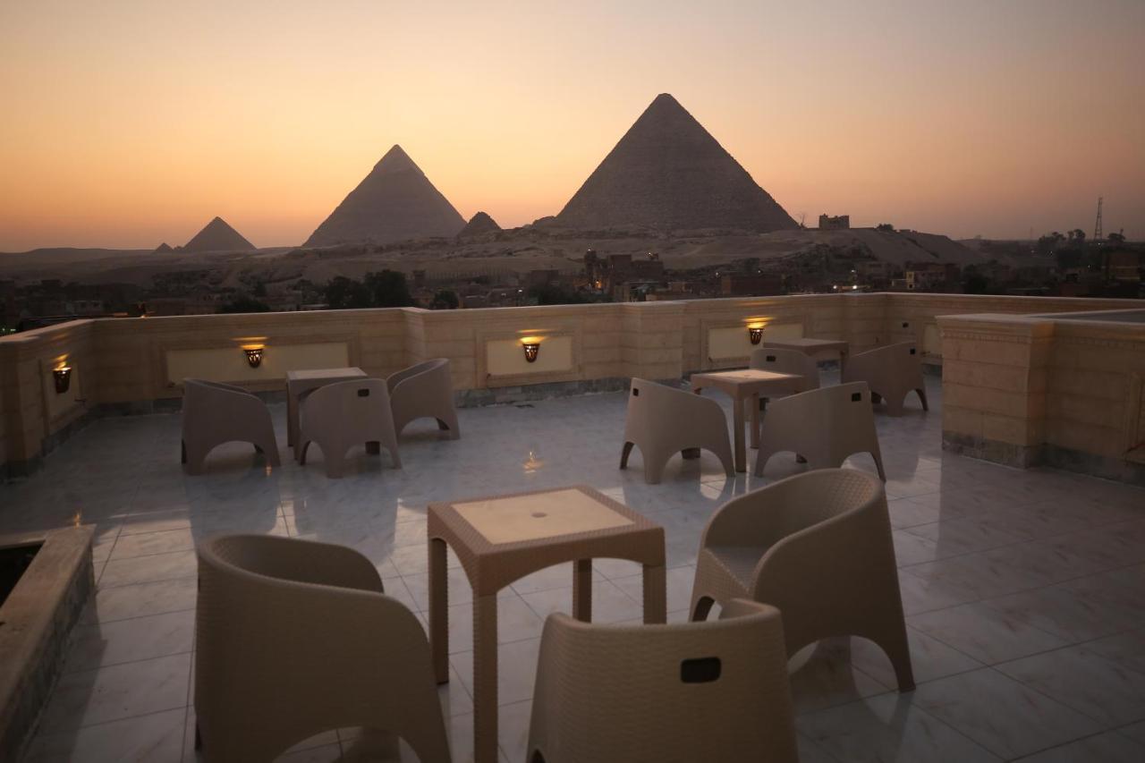 Al Kawm al Akhdar Queen Isis Pyramids View מראה חיצוני תמונה